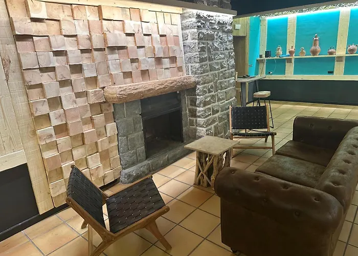 Roca Nevada Apartahotel