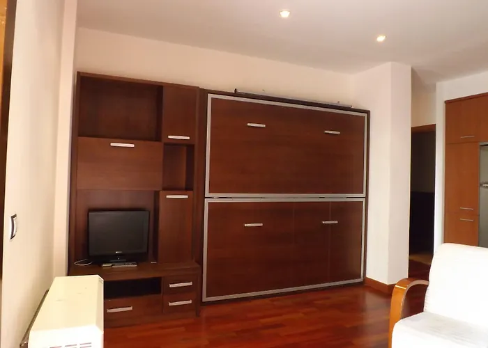 Roca Nevada Apartahotel Villanúa