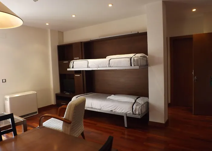 Roca Nevada Apartahotel 3*